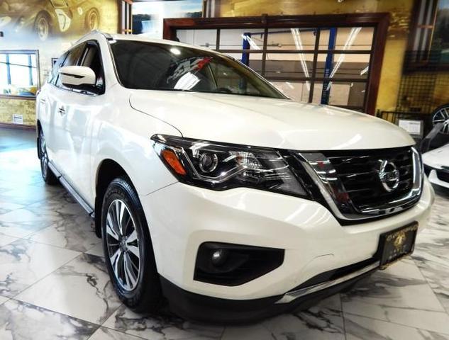 2020 nissan pathfinder sv