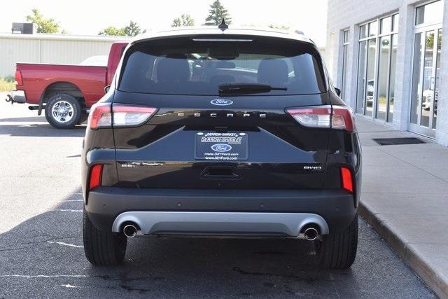 2021 ford escape sel
