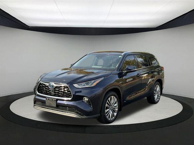 2022 toyota highlander hybrid platinum