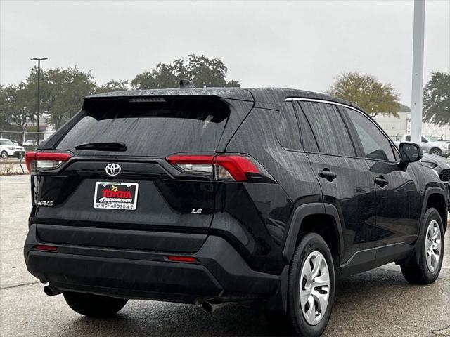 2022 toyota rav4 le
