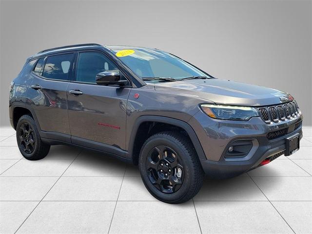 2023 jeep compass trailhawk