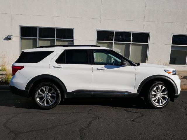 2022 ford explorer xlt