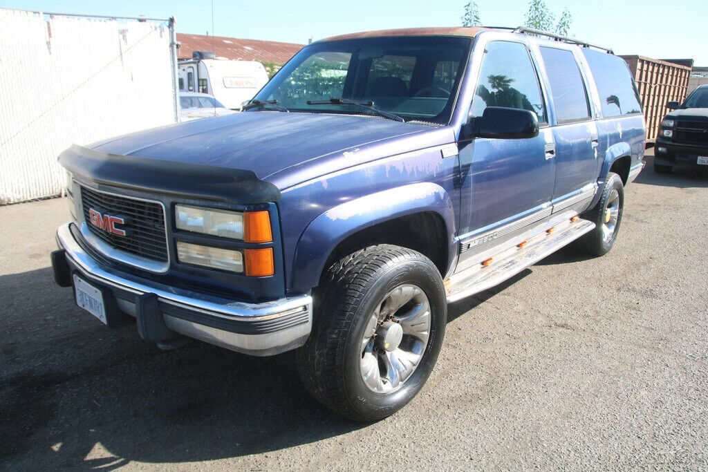 1994 gmc suburban 2500 sle suv 8 cylinder no reserve!