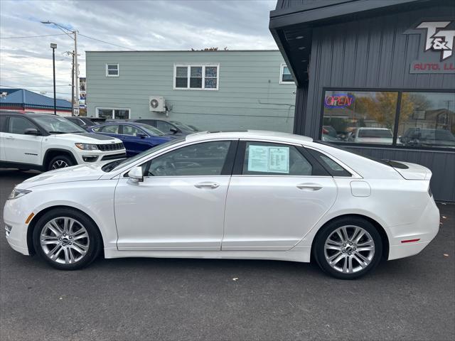 2016 lincoln mkz base
