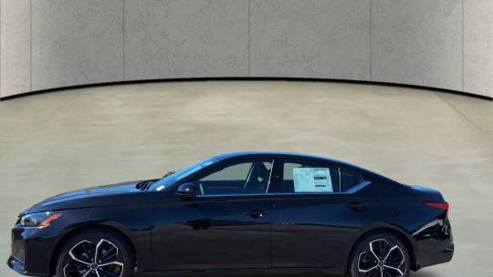 2025 Nissan Altima