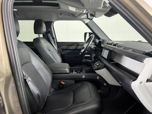 2024 land rover defender 110 p300