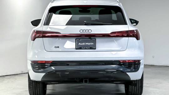 2024 Audi Q8 e-tron