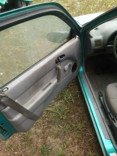 1993 geo metro xfi,runs and drives good,58 mpg,rare xfi version