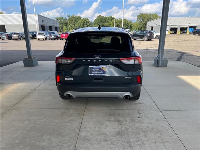 2022 ford escape sel