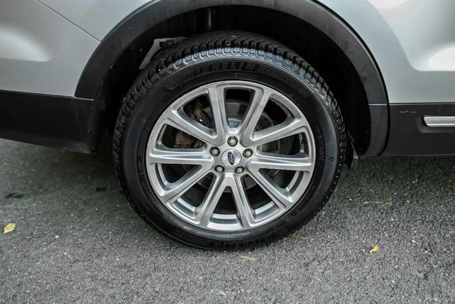 2017 ford explorer limited