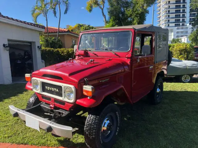 1981 restored mechanic red 4x4 toyota soft top fj-40 with 4.200cc original