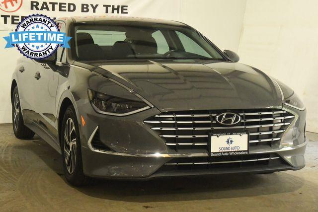 2022 hyundai sonata hybrid base