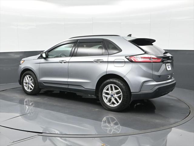 2022 ford edge se