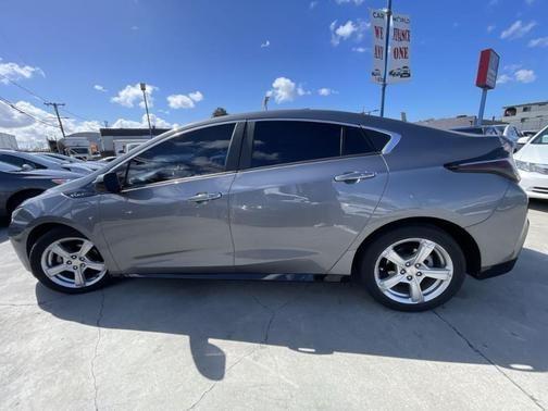 2018 chevrolet volt
