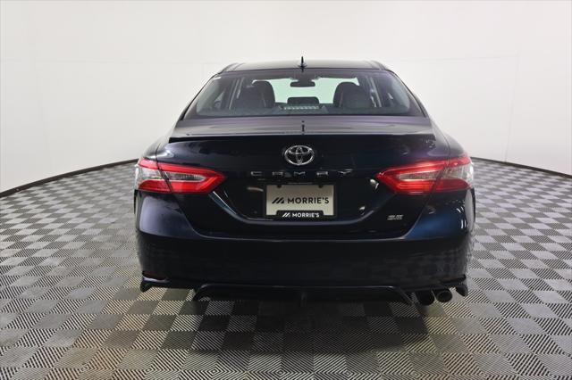 2020 toyota camry se