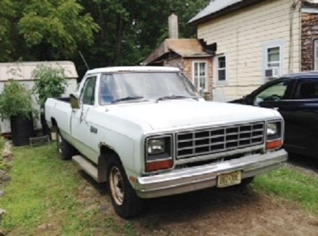 1984 dodge ram pick up
