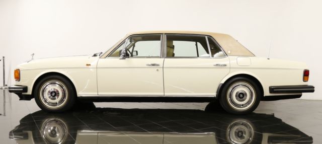 1989 rolls royce silver spur saloon
