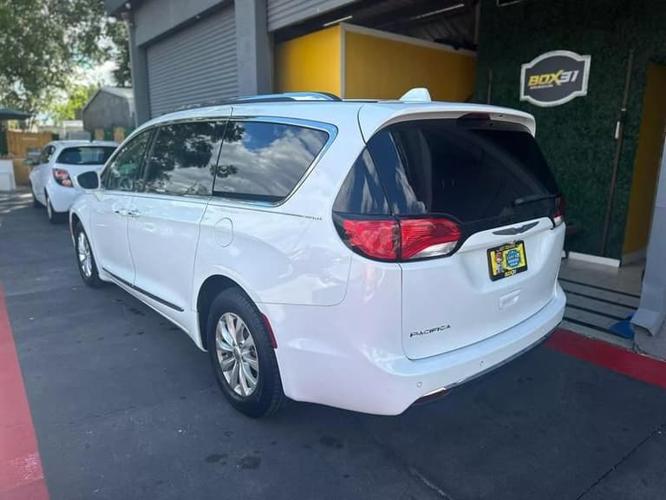 2018 chrysler pacifica in orlando, florida