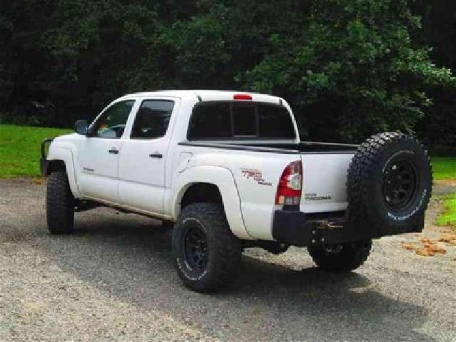 2011 toyota tacoma v6 in gloucester, va