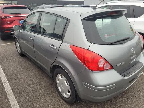 2009 nissan versa in milwaukee, wisconsin