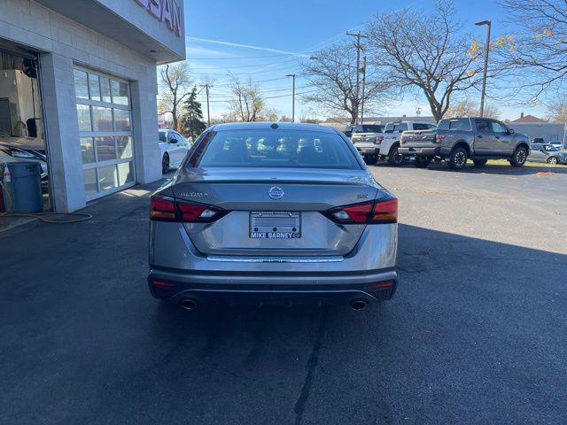2021 nissan altima sr fwd