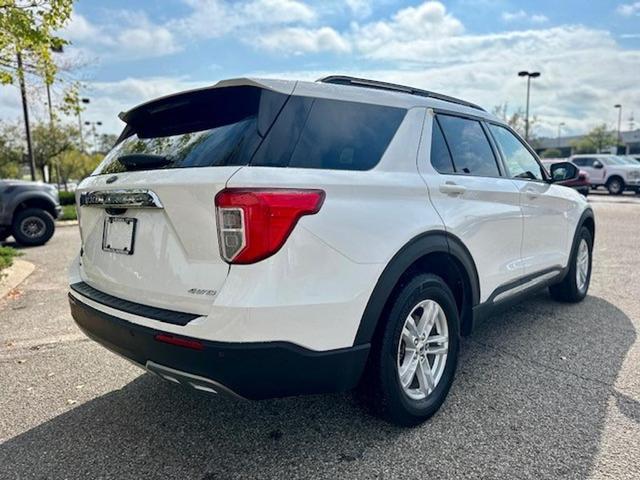 2022 ford explorer xlt