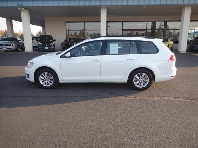 2016 volkswagen golf sportwagen tsi s 4-door