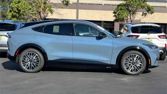 2024 Ford Mustang Mach-E