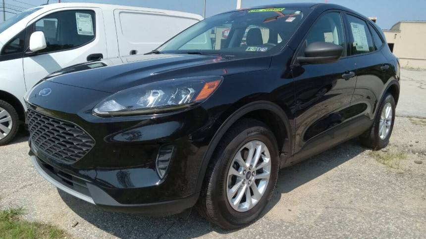 2022 ford escape s