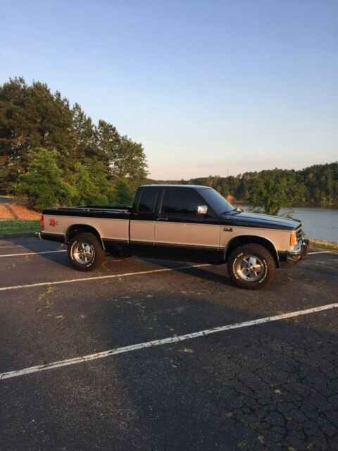 1988 chrvy s-10 4x4