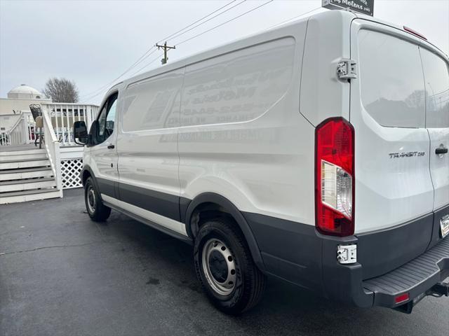 2015 ford transit-250 base