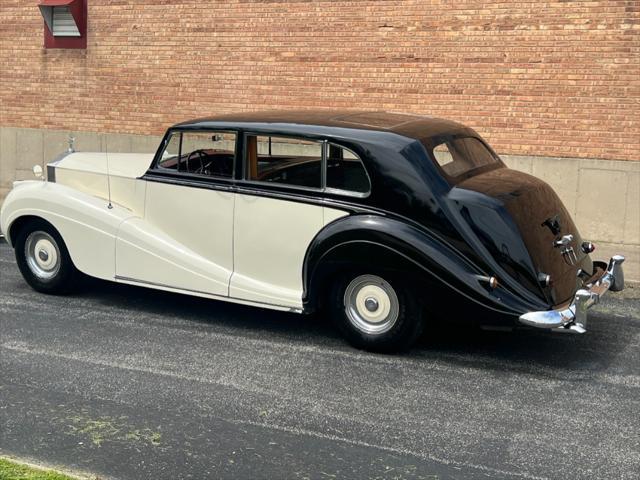 1956 rolls-royce silver wraith