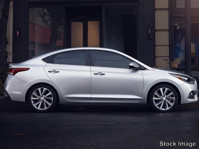 2019 hyundai accent se