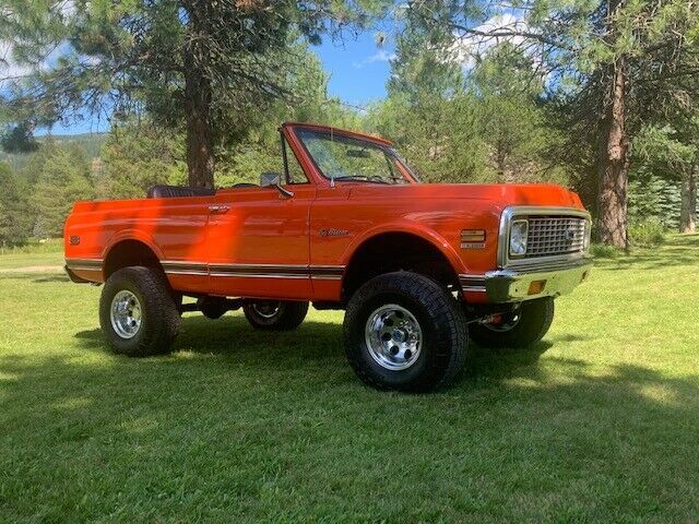 1972 chevrolet k5 blazer. great turn key driver with great colors!!!