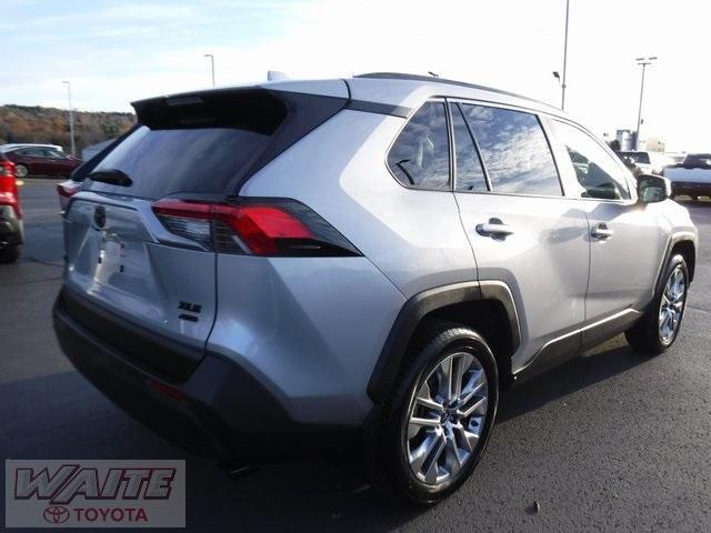 2022 toyota rav4 xle premium