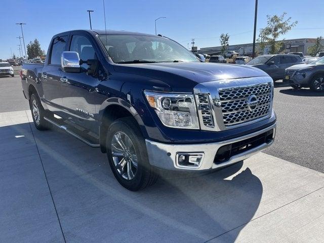 2019 nissan titan sl