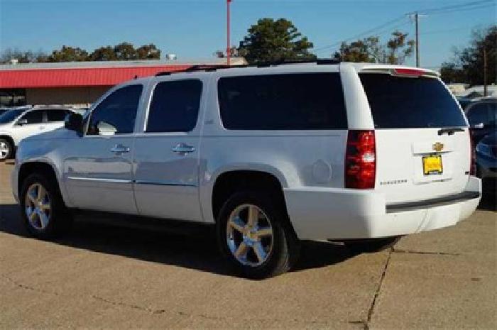 2012 chevrolet suburban white, 73k miles in tyler, tx