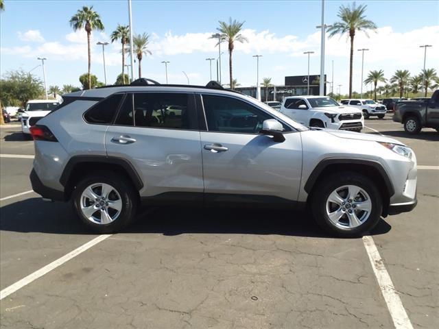 2019 toyota rav4 xle