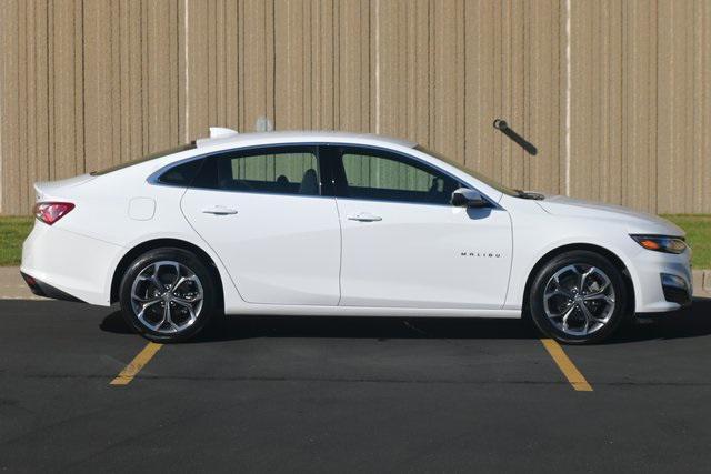 2022 chevrolet malibu fwd lt