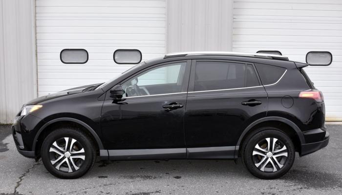 certified 2017 toyota rav4 awd le harrisonburg, va 22801 for sale in harrisonburg, virginia