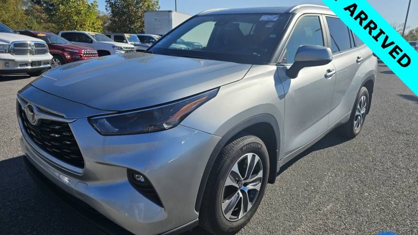 2023 toyota highlander xle