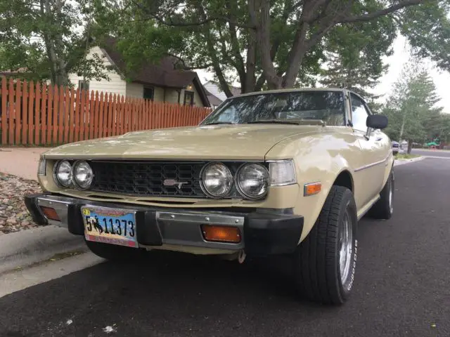 1977 toyota celica st 2-door coupe ra24