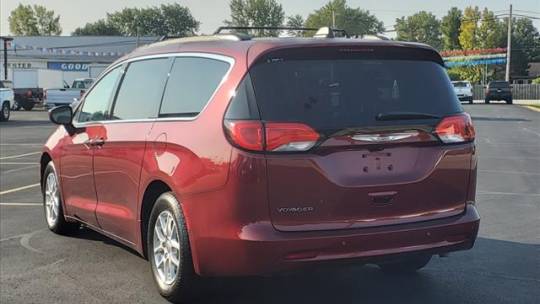 2021 Chrysler Voyager