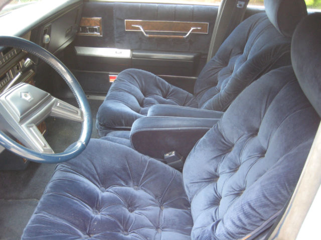 1986 "talking" chrysler new yorker - blue 4 door sedan