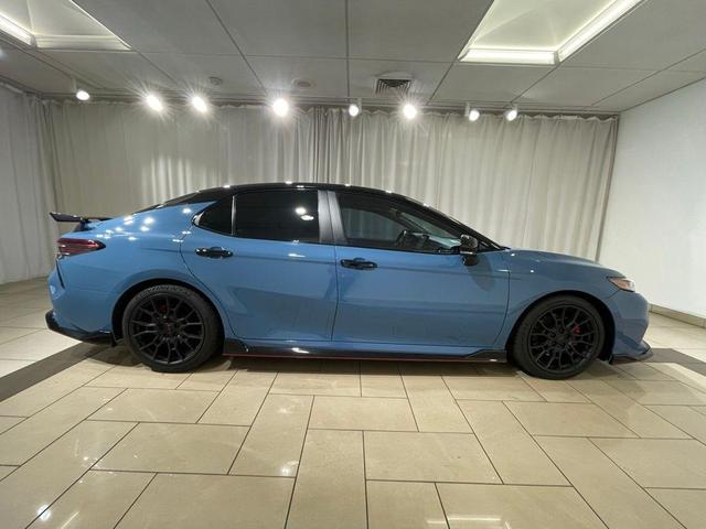 2022 toyota camry trd v6