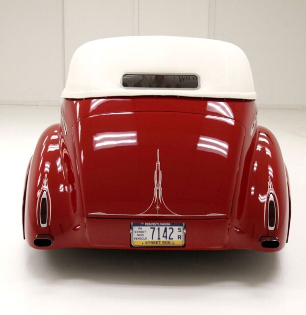 1939 ford ford deluxe convertible convertible red rwd automatic hot rod