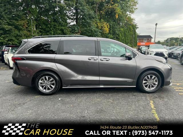 2021 toyota sienna xle 8 passenger