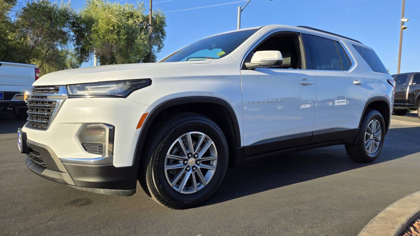 2022 chevrolet traverse lt leather