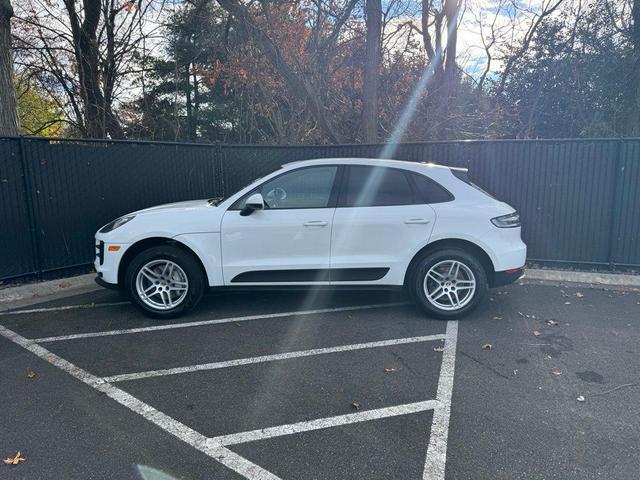 2021 porsche macan base