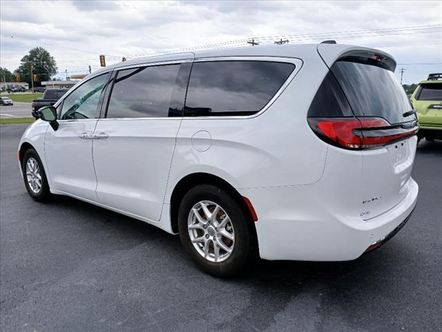2024 chrysler pacifica touring l